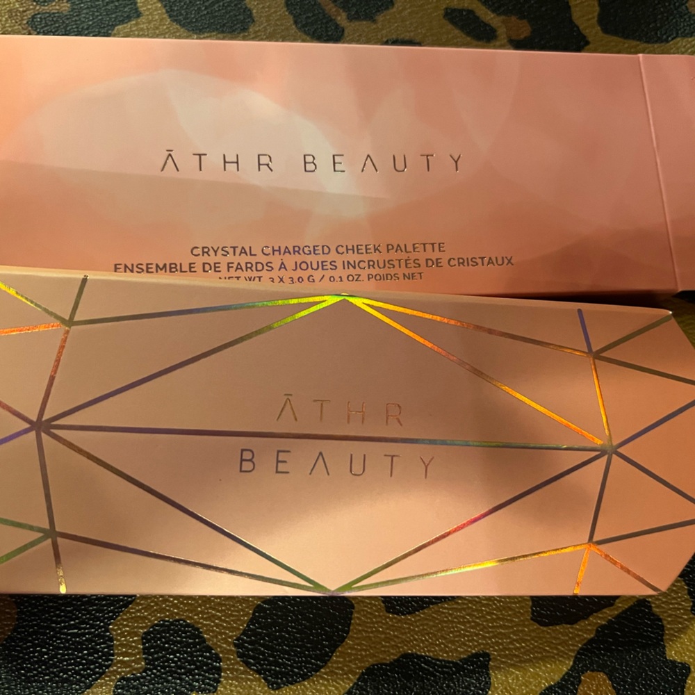 ĀTHR Beauty Eyeshadow Palette - Picture 2 of 4